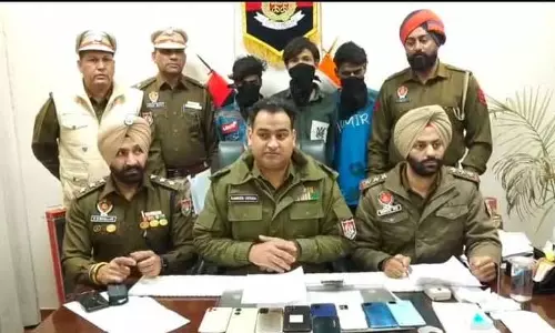 Ludhiana: दो मोटरसाइकिलों और स्नैचिंग में इस्तेमाल हथियार के साथ 3 लोग गिरफ्तार